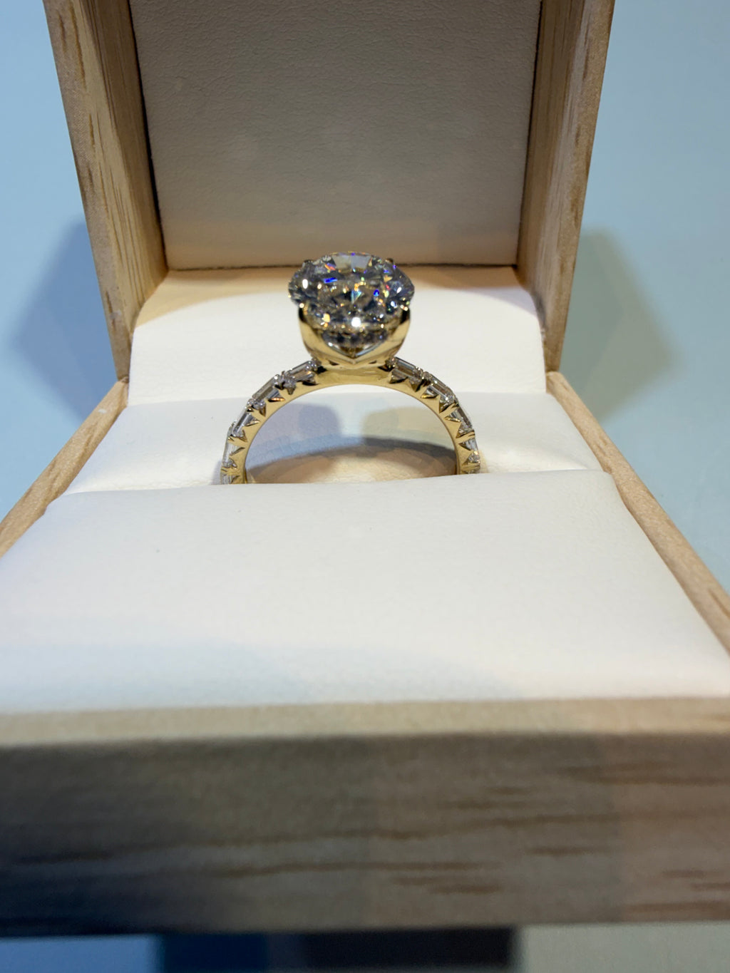 4.08 Carat Oval Cut Lab-Grown Diamond Engagement Ring – 14K Yellow Gold | IGI Certified