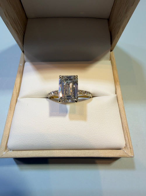 3 Carat Emerald shape lab Diamond engagement ring igi certified 14k yellow gold + hidden halo